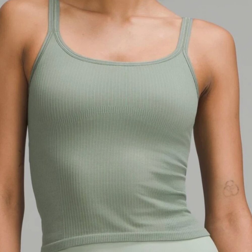 EUC Lululemon Ebb To Street Scoop Neck Cropped Tank Top Grey Eucalyptus Size 4